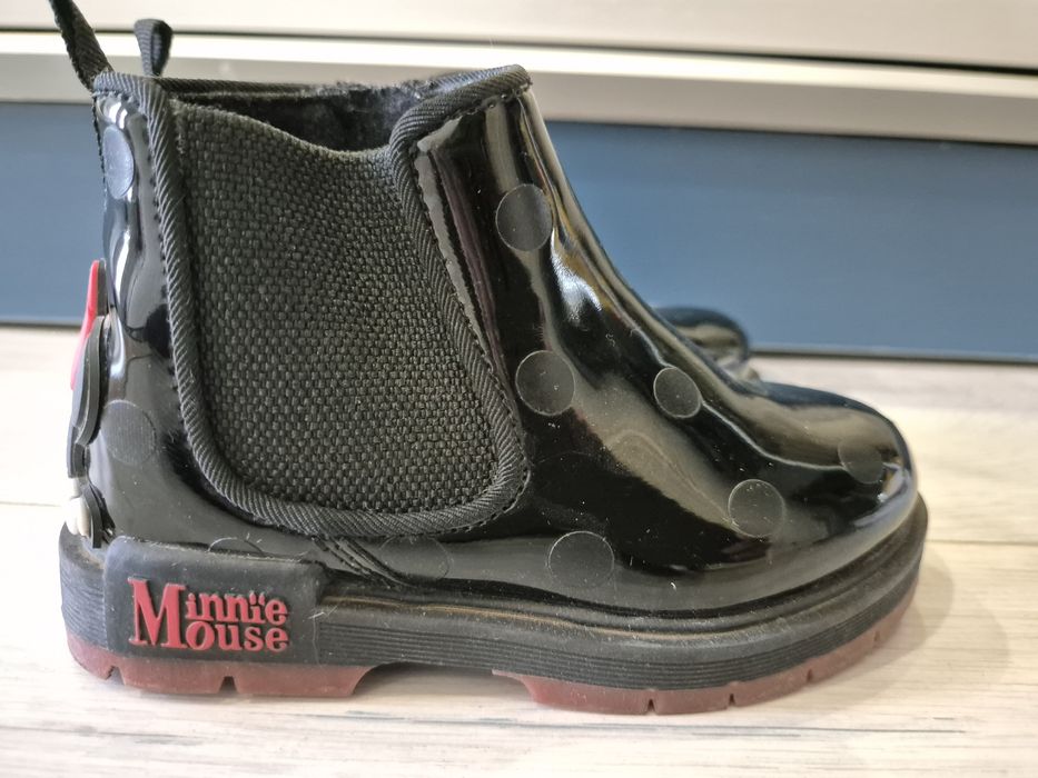 Стильные ботинки для девочки