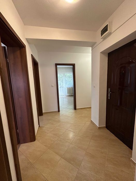 persoana fizica vand apartament