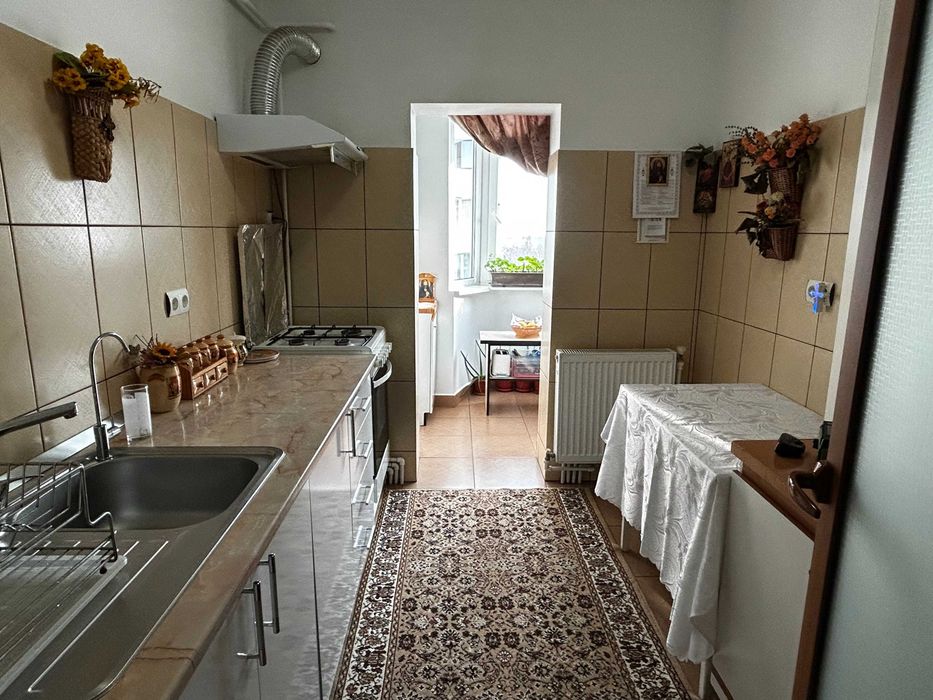 Apartament 2 camere decomandat, Micro 17
