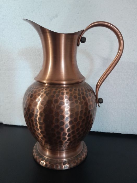 Carafa vintage din cupru,  h 21 cm, cap. 1 L