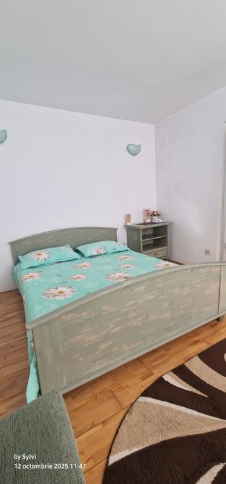 Inchiriez garsoniera