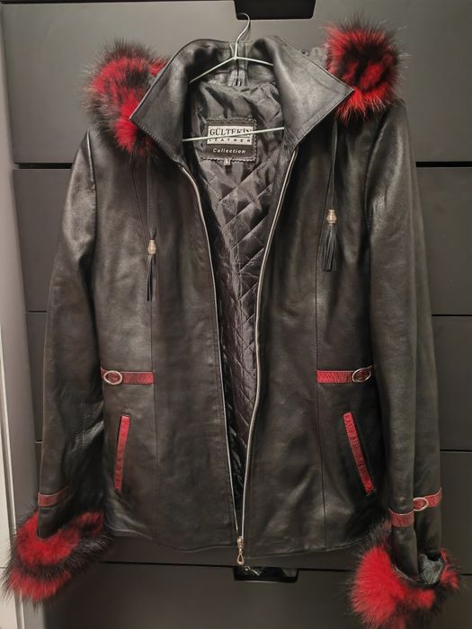 Vând geacă din piele naturala