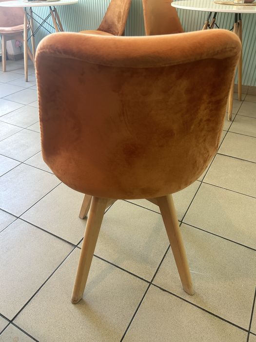 Велурени столове