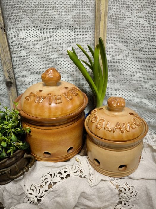 Керамични съдове за лук и чесън