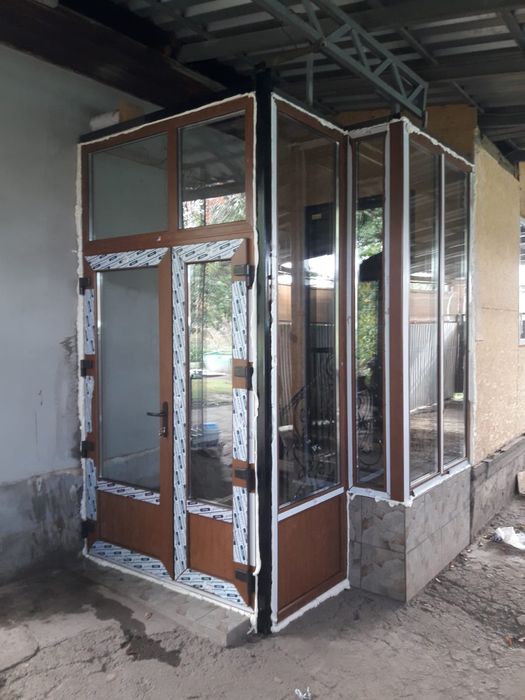 Ремонт окон и дверей. Есик.