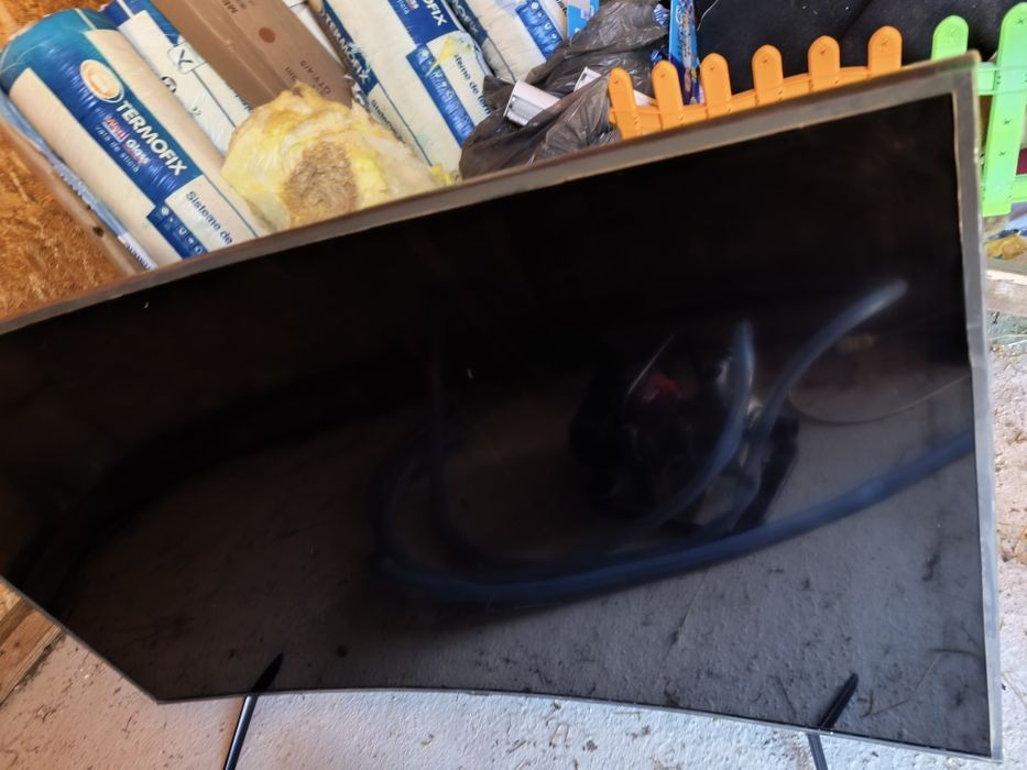 Vând Samsung curve cu display spart