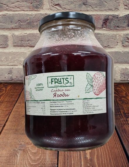 Сладко от зелени смокини и дриги