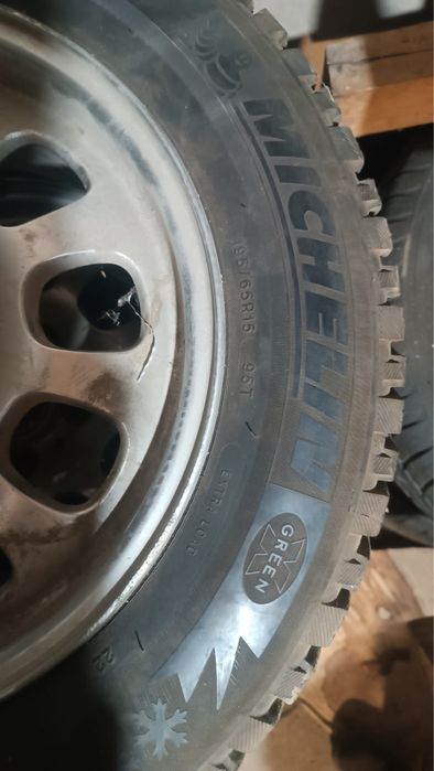 Продам колесо шины