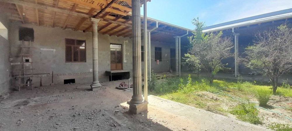 ПРОДАЁТСЯ дом с инфраструктурой в шаговой доступности.