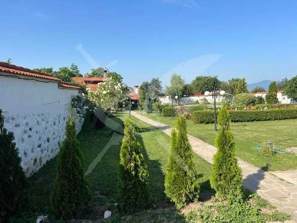 Продава се  луксозна къща в с. Васил Левски! 99359