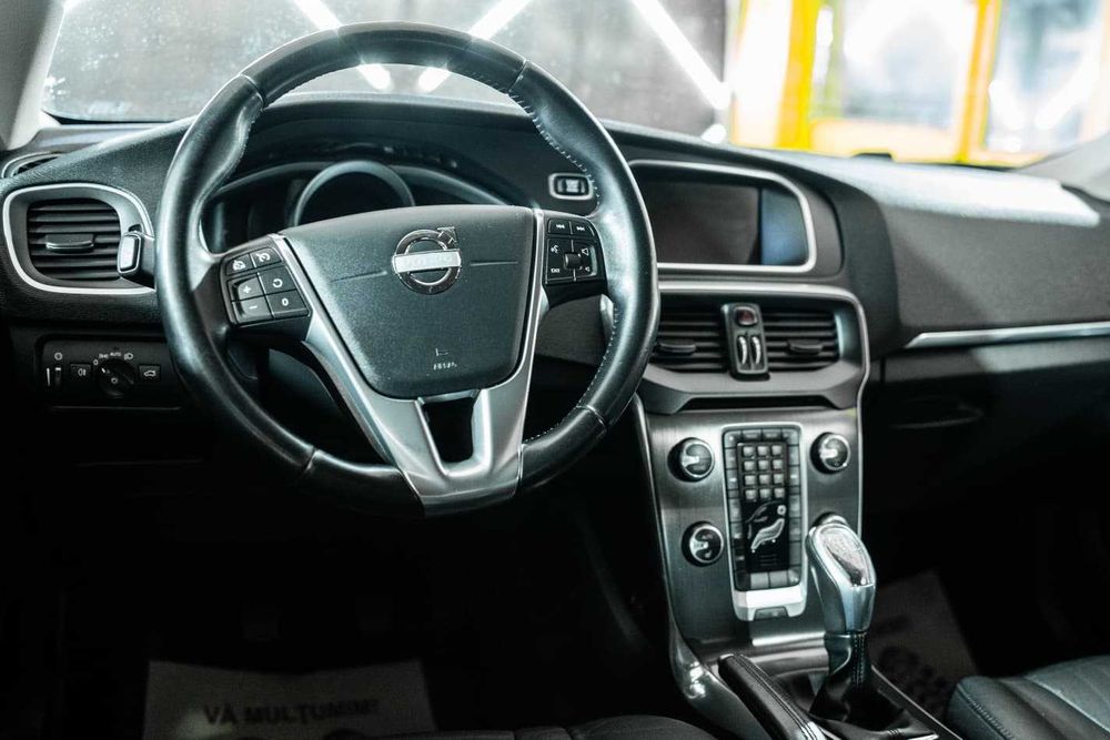 Volvo V40, 1.6 diesel, 115 CP, Rate 0% Avans