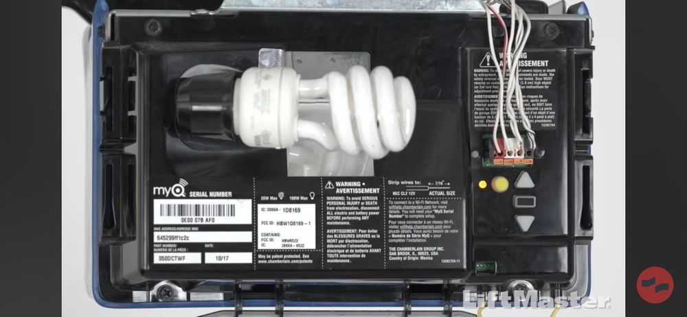 Дистанционно   LiftMaster 893LM с 3 бутона  Лимитирана Серия
