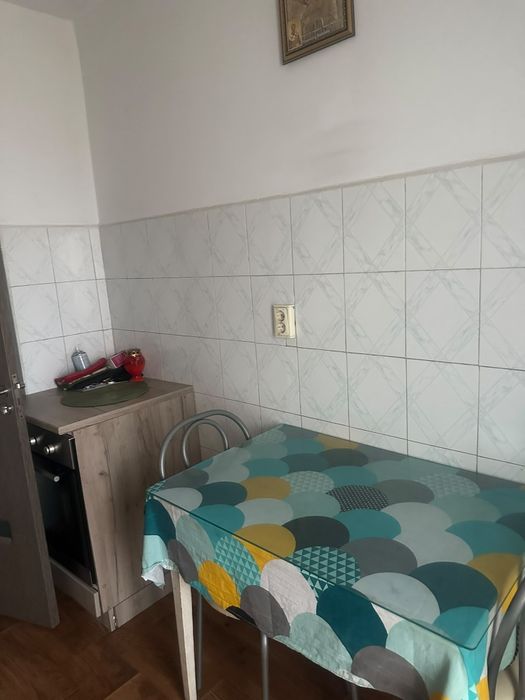 Apartament malu rosu inchiriat