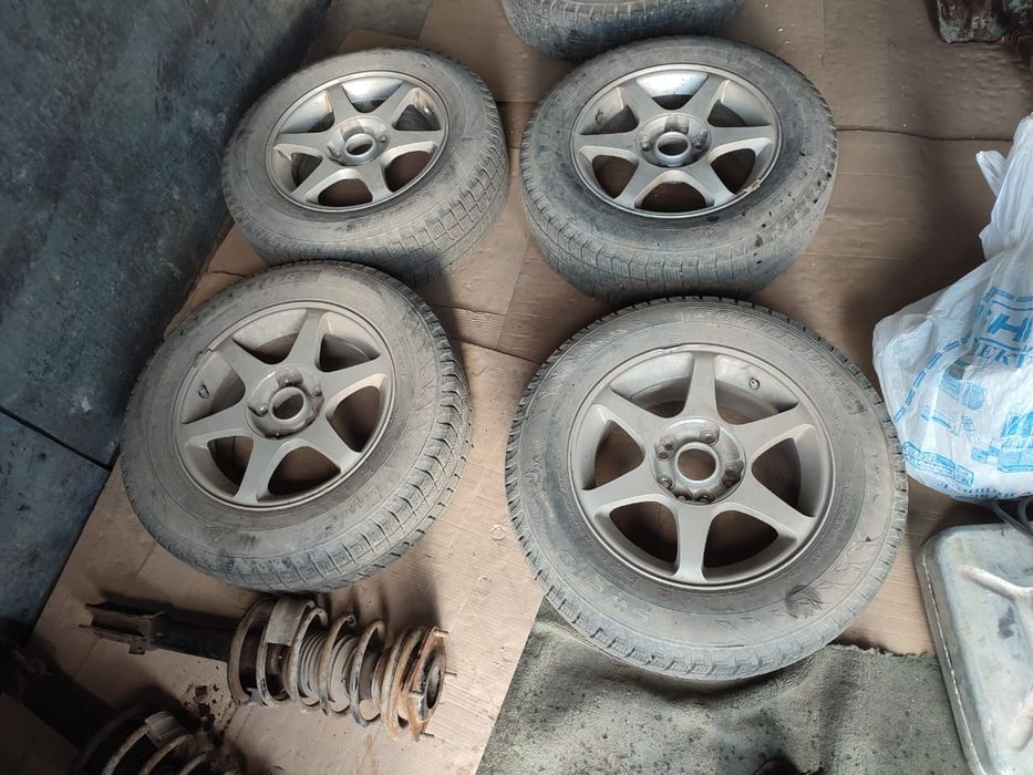 Продам шины в сборе