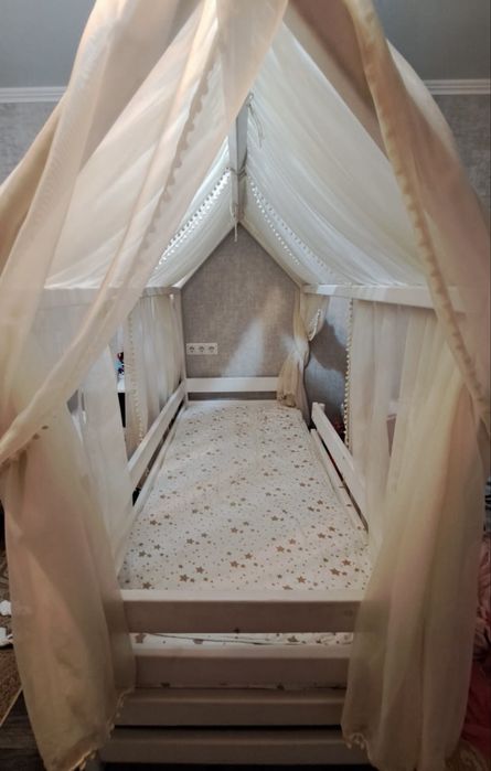 Кровать детская