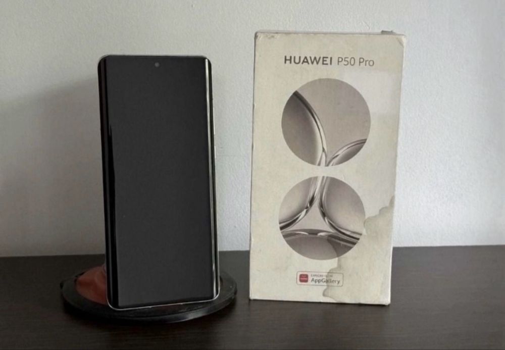 Huawei P50 Pro; Cocoa Gold