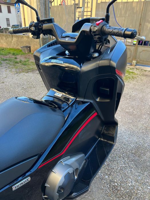 Honda integra 750 2014