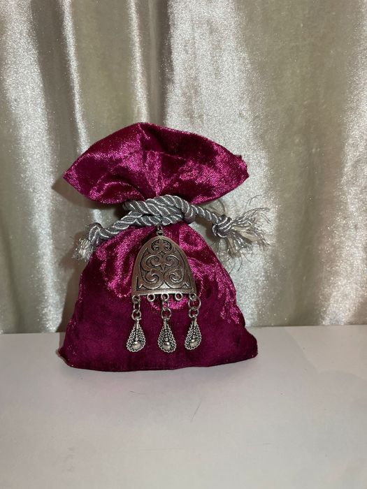 Той бастар. Бонбоньерки. Қалташа. Қоржын.