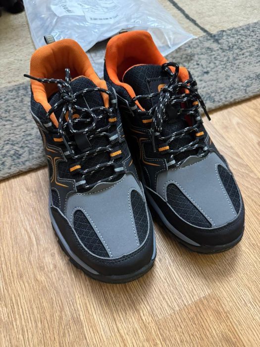 Продам спец обувь