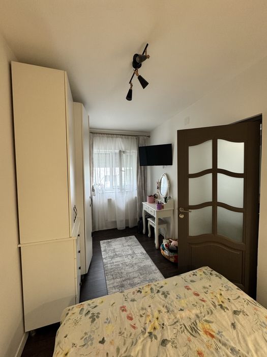 Vand apartament 2 camere