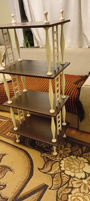 Этажерка деревянная