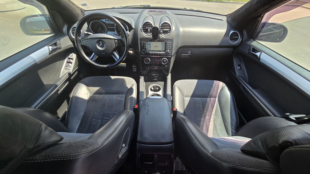 Mercedes-Benz ML 320 Sport Black