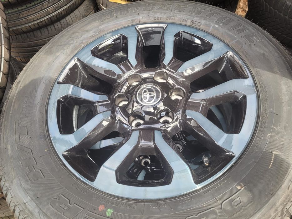 Roti Jante Noi Originale Toyota Hilux 265 60 18. 265 65 17