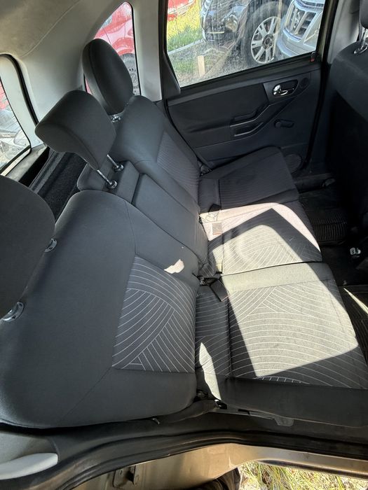 Opel Meriva 1.6 103 ph 2007g на части