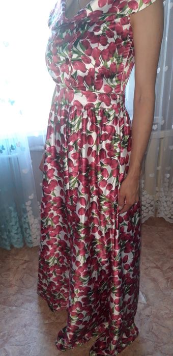 Платье женское для красавицы