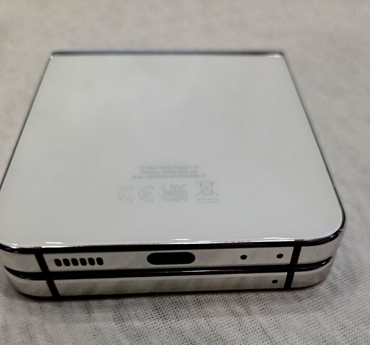 Samsung Galaxy Z Flip 5