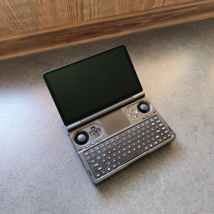 Laptop Consolă - GPD WIN - Ryzen 7 - 7000serie - 64GB - 2TB