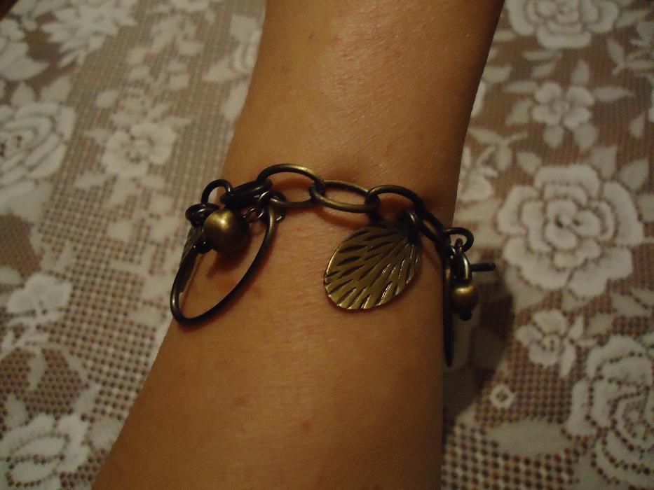 Дамска красива гривна