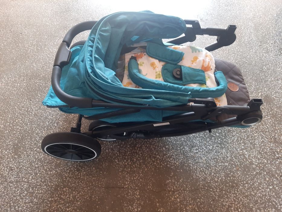 Vand carucior în stare foarte bună!