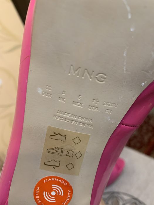 Туфли женские Mango