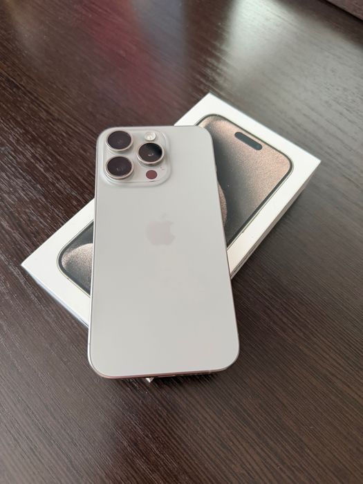 Продам iPhone 15 pro,Natural Titanium,128GB
