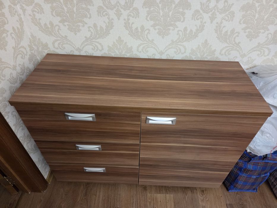 Продаётся набор мебели для спальни. Б/у