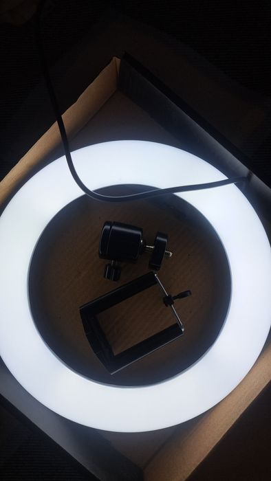 Кольцевая лампа маленькая