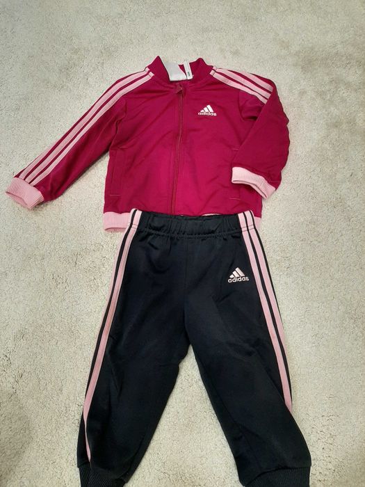 Детски екипи и дрехи