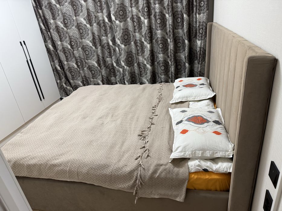 Продается 2-х спальный кровать