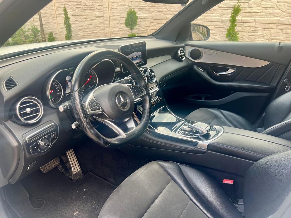 Mercedes Benz GLC350e Hybrid Plug-In 320 cp
