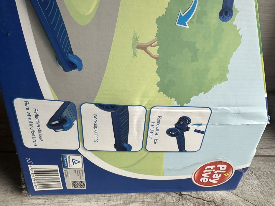 Нов скутер-триколка със светещи силиконови гуми