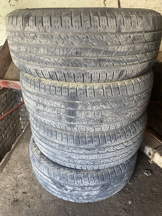 Продам шины на прадо