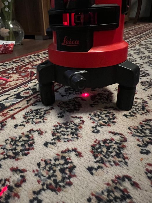 Лазер Нивелир LEICA Lino L4P1/ 15м