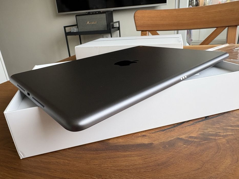 iPad 8 Като Нов Space Gray