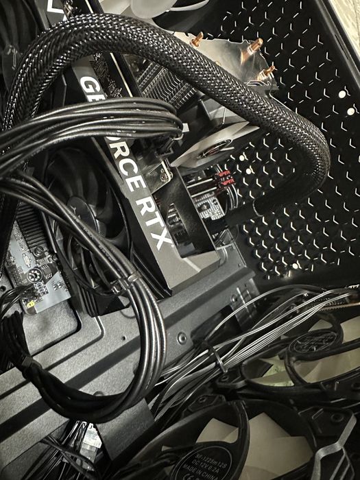 Продам бп на 600 ват