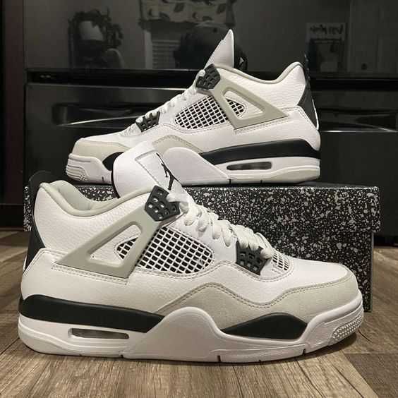 Air Jordan 4 White/Black унисекс кецове 36-46 номер