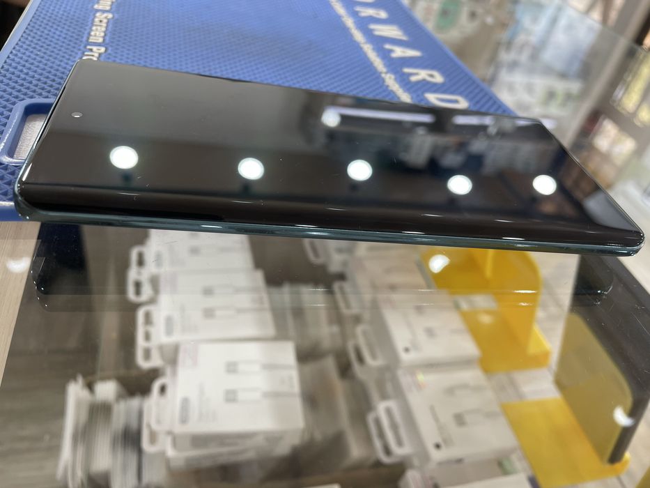 Vivo v 30  12/256