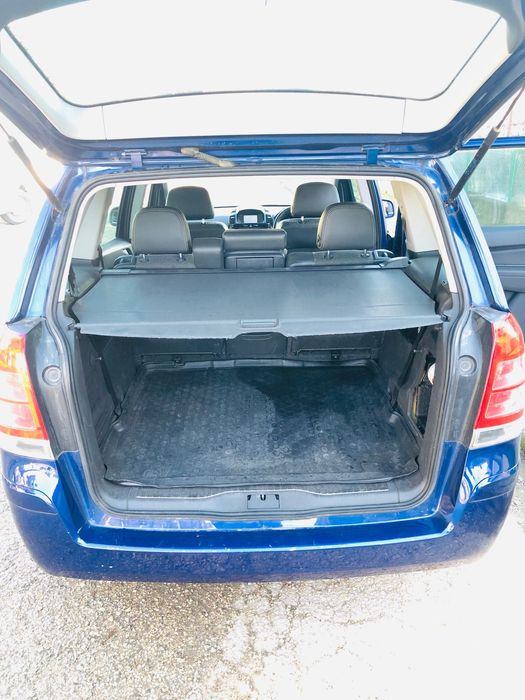 Vauxhall Zafira 1.6 бензин