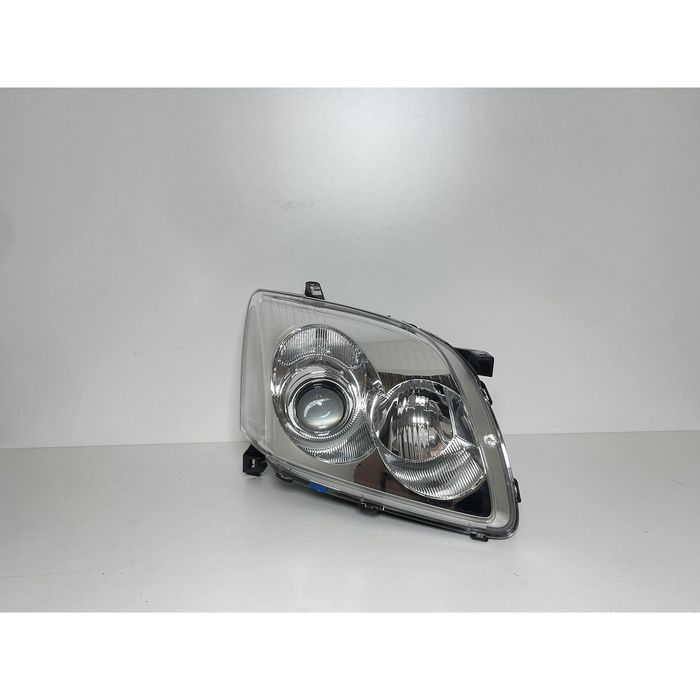 Десен фар за toyota avensis t25 - 81130-05192