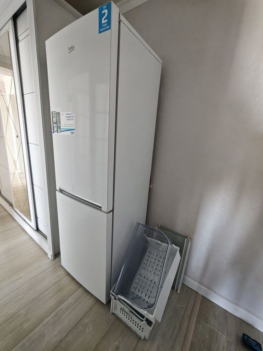 Продам нерабочий бу холодильник